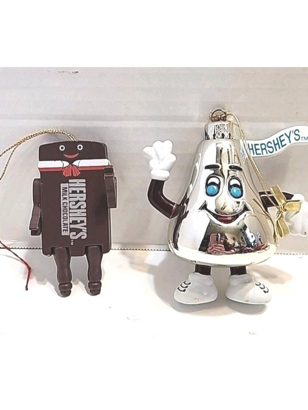 Hershey's Christmas Ornaments Set Of 2 Hershey Kiss And Hershey Bar READ